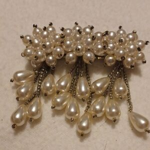 Elegant Pearl Hair Clip